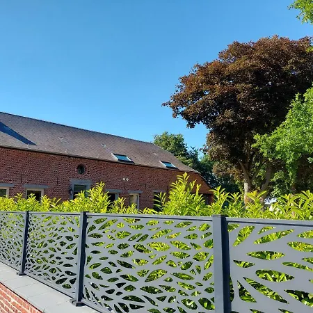 ホームステイ La Villereautine Villereau (Nord)